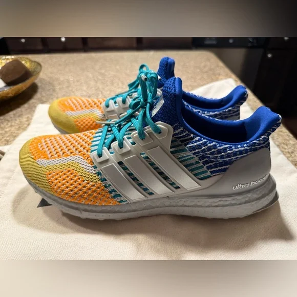 adidas Multicolor Knit Ultra Boost Sneakers Mens size 10 - Picture 3 of 6